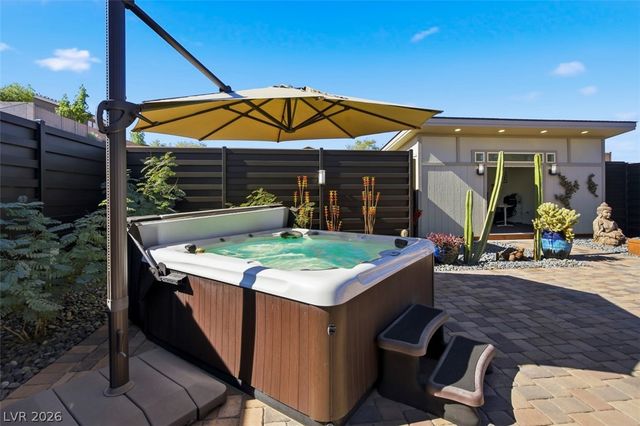 1211 Lake Heights Court, Henderson, NV 89002