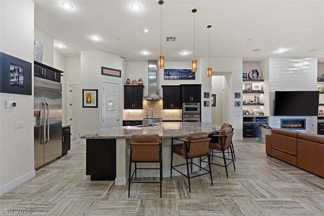 1211 Lake Heights Court, Henderson, NV 89002