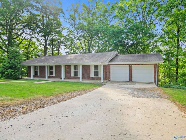 7663 County Road 92, Rogersville, AL 35652