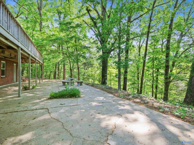 7663 County Road 92, Rogersville, AL 35652