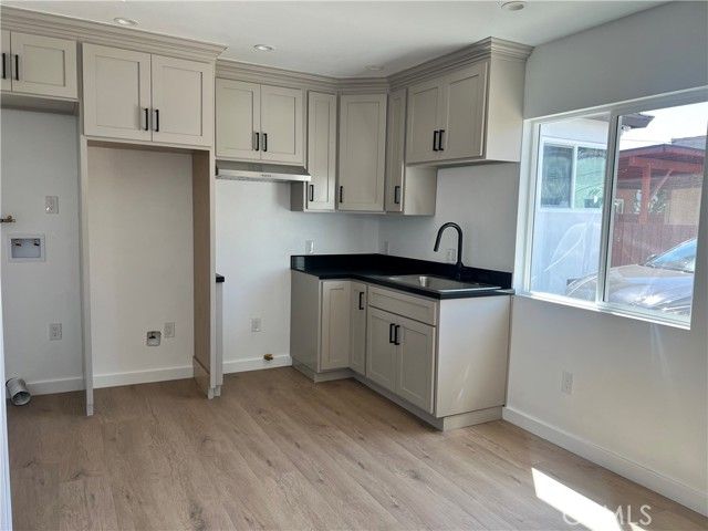 342 N 4TH ST B, Montebello, CA 90640