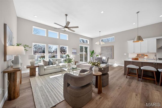 1 TBB Whitehall Pointe @ Brightleaf Manor Villas, Wildwood, MO 63038