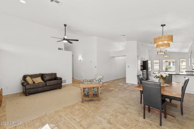 7021 W MCRAE Way, Glendale, AZ 85308