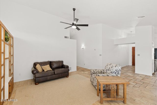 7021 W MCRAE Way, Glendale, AZ 85308