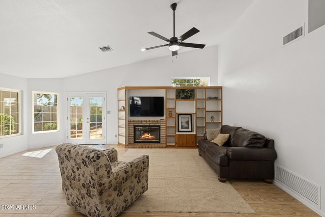 7021 W MCRAE Way, Glendale, AZ 85308