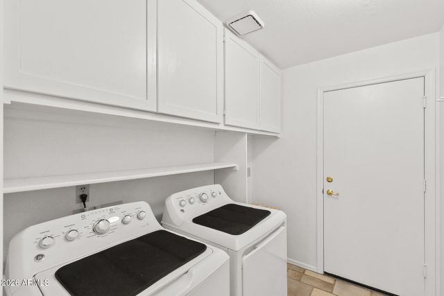 7021 W MCRAE Way, Glendale, AZ 85308