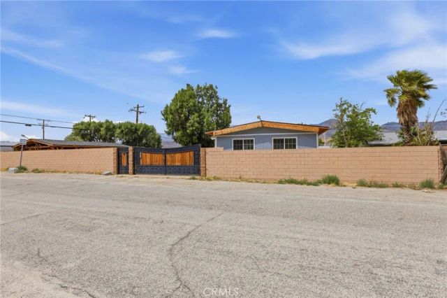 52010 Maxine, Cabazon, CA 92230