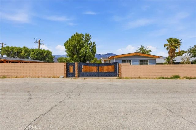 52010 Maxine, Cabazon, CA 92230
