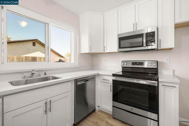 2120 Sugartree Drive, Pittsburg, CA 94565