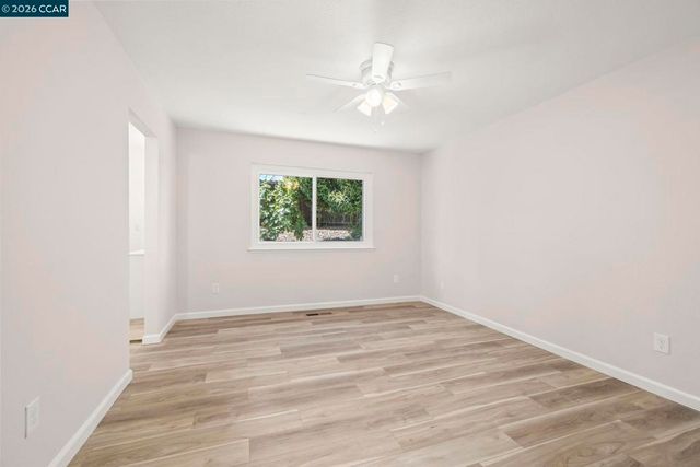 2120 Sugartree Drive, Pittsburg, CA 94565