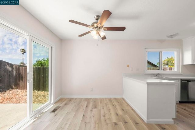 2120 Sugartree Drive, Pittsburg, CA 94565