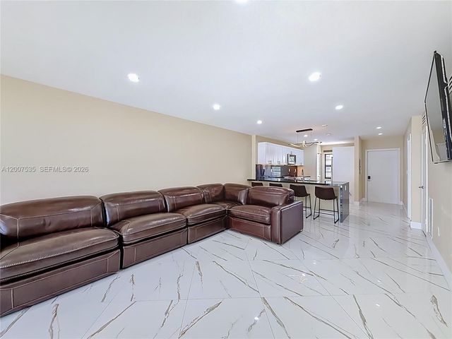 3100 NE 48th St 507, Fort Lauderdale, FL 33308
