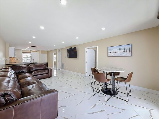 3100 NE 48th St 507, Fort Lauderdale, FL 33308