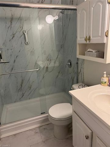 3104 Woodview Drive, High Point, NC 27265