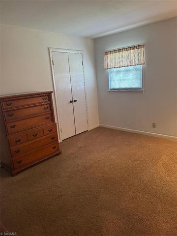 3104 Woodview Drive, High Point, NC 27265