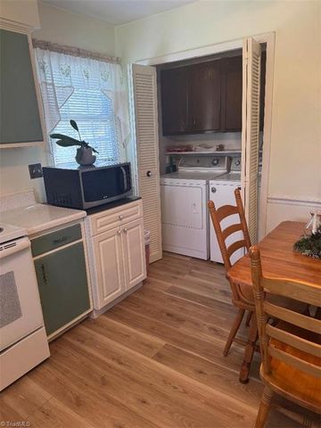 3104 Woodview Drive, High Point, NC 27265