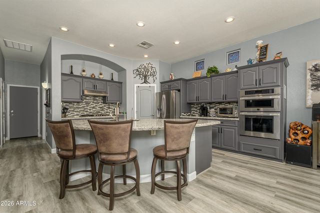 17790 W SAMMY Way, Surprise, AZ 85374