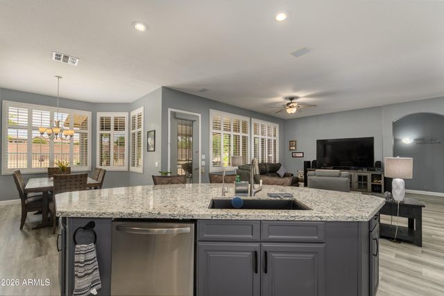17790 W SAMMY Way, Surprise, AZ 85374