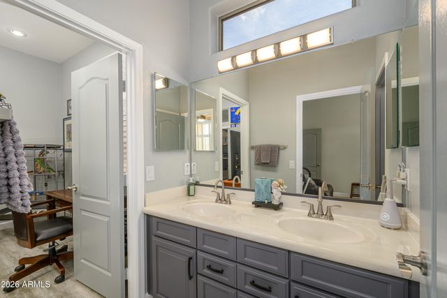 17790 W SAMMY Way, Surprise, AZ 85374