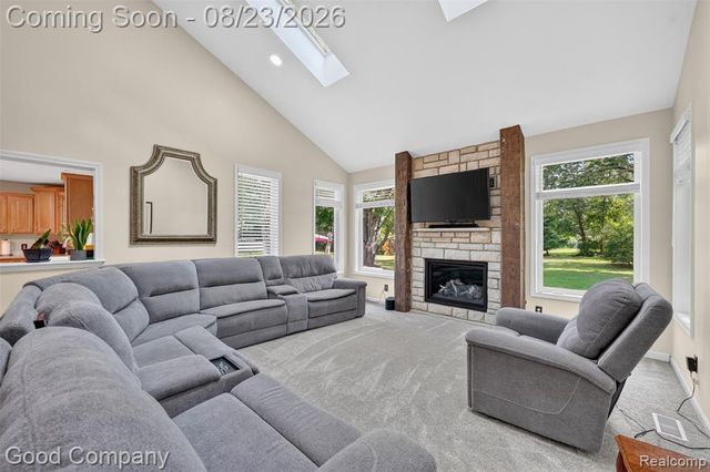 2145 Cole Road, Lake Orion, MI 48362