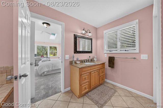 2145 Cole Road, Lake Orion, MI 48362
