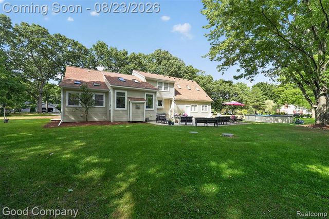 2145 Cole Road, Lake Orion, MI 48362