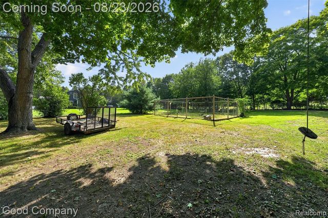 2145 Cole Road, Lake Orion, MI 48362