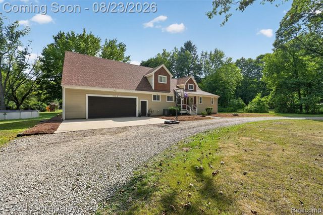 2145 Cole Road, Lake Orion, MI 48362