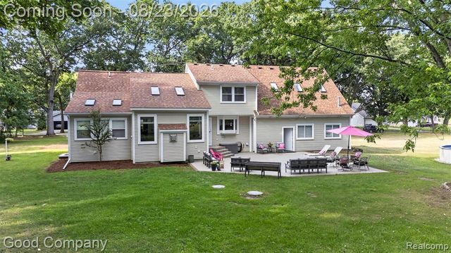 2145 Cole Road, Lake Orion, MI 48362