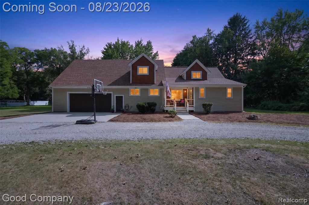 2145 Cole Road, Lake Orion, MI 48362