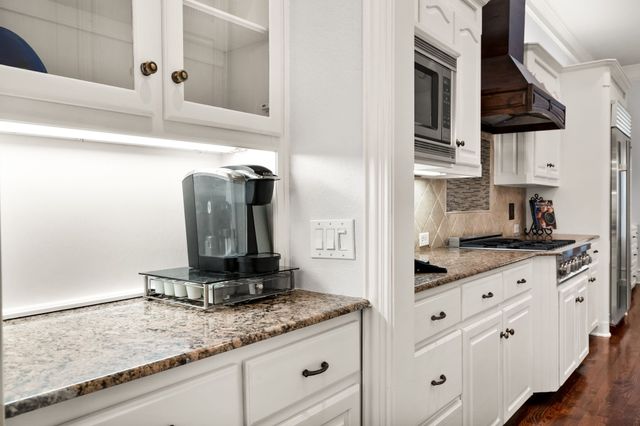 6609 Riverhill Drive, Plano, TX 75024