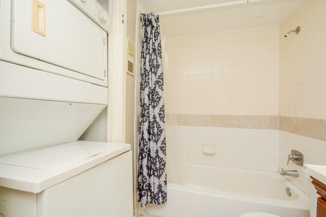 8519 Hearth Boulevard 26, Houston, TX 77054