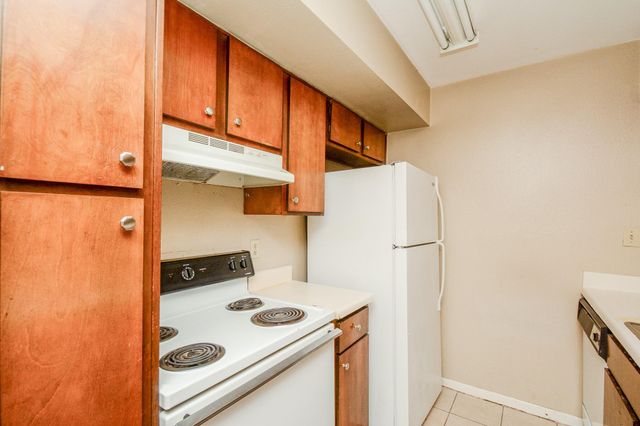 8519 Hearth Boulevard 26, Houston, TX 77054