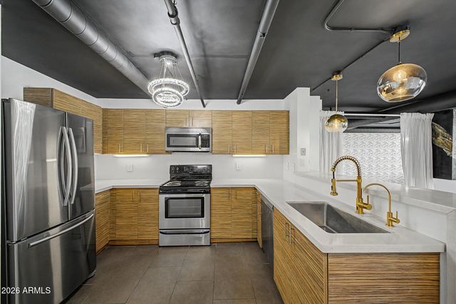 535 W THOMAS Road 513, Phoenix, AZ 85013