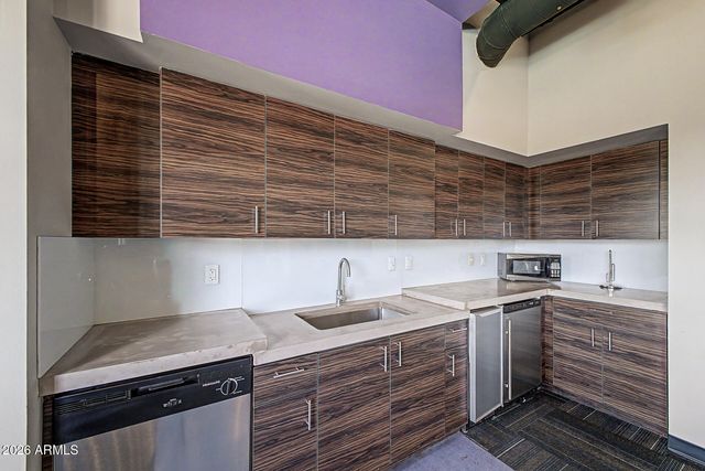 535 W THOMAS Road 513, Phoenix, AZ 85013