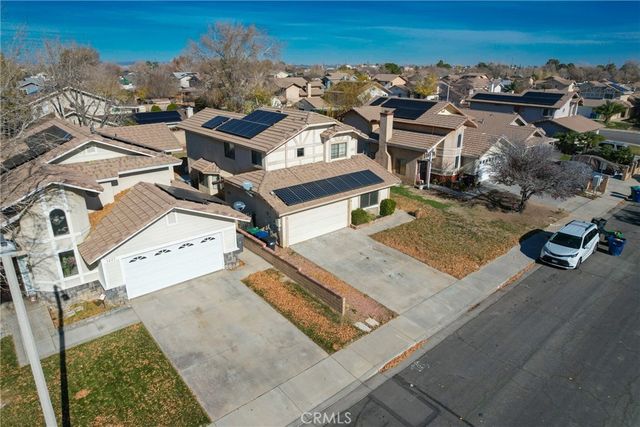 1221 W Avenue H4, Lancaster, CA 93534