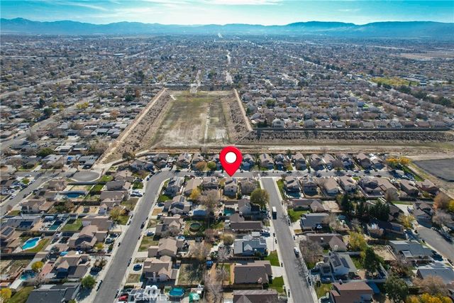 1221 W Avenue H4, Lancaster, CA 93534