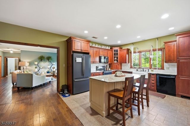 508 Maple Ln, Allamuchy Twp., NJ 07821