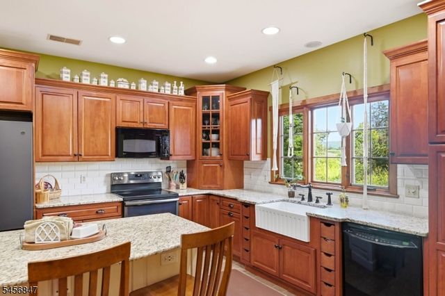 508 Maple Ln, Allamuchy Twp., NJ 07821