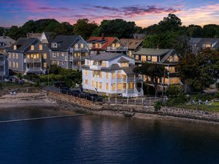 16 Glover St 1, Salem, MA 01970