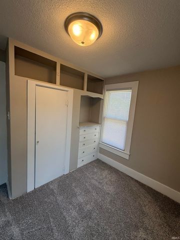 1242 DEARBORN Street, Huntington, IN 46750