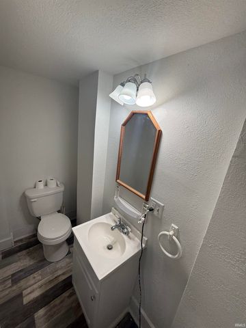 1242 DEARBORN Street, Huntington, IN 46750