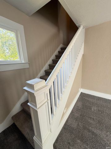 1242 DEARBORN Street, Huntington, IN 46750