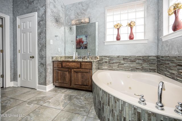 14077 N White Swan Drive, Gulfport, MS 39503