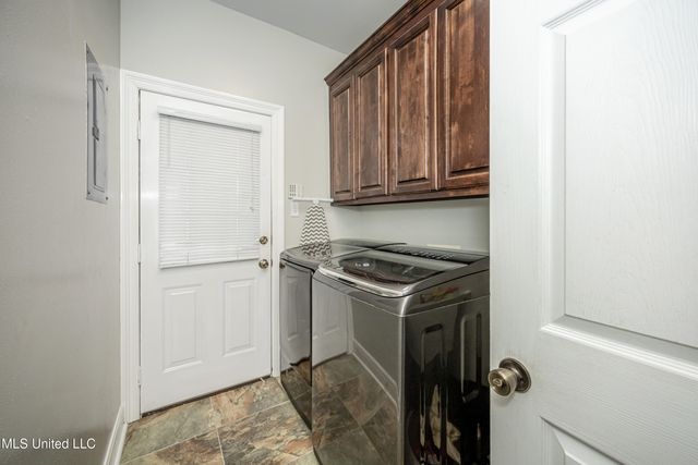 14077 N White Swan Drive, Gulfport, MS 39503