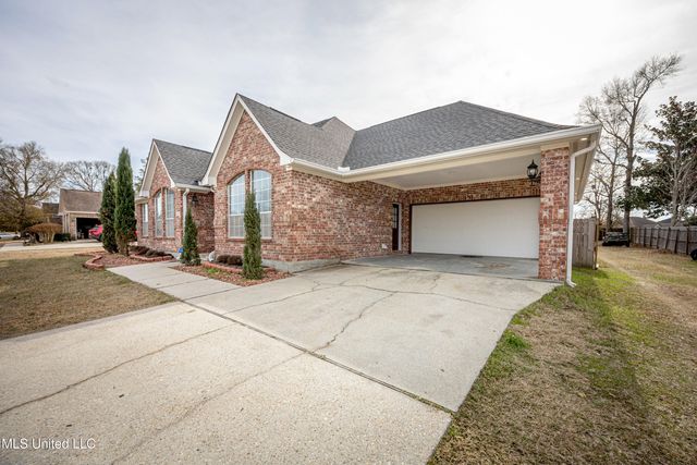 14077 N White Swan Drive, Gulfport, MS 39503