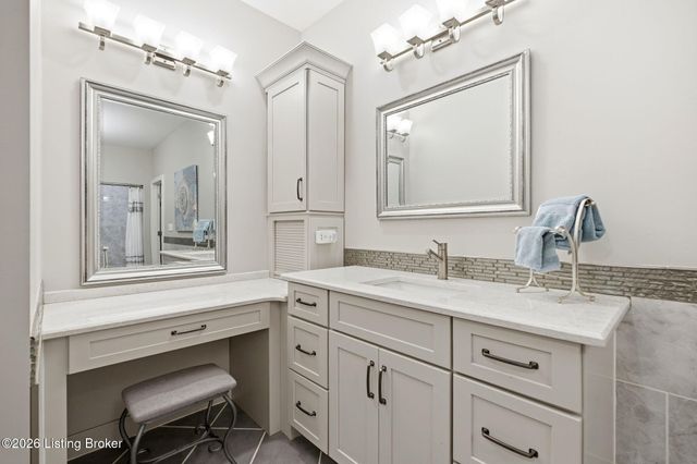 5913 Mason Blvd, Prospect, KY 40059