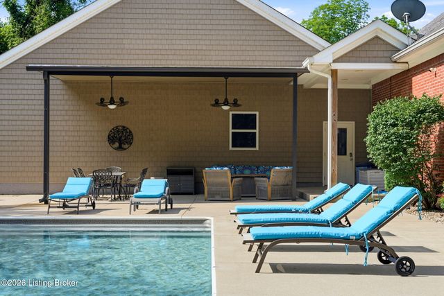 5913 Mason Blvd, Prospect, KY 40059