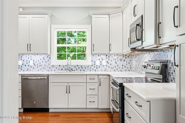 5913 Mason Blvd, Prospect, KY 40059