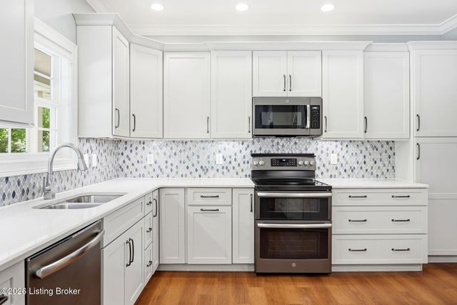 5913 Mason Blvd, Prospect, KY 40059